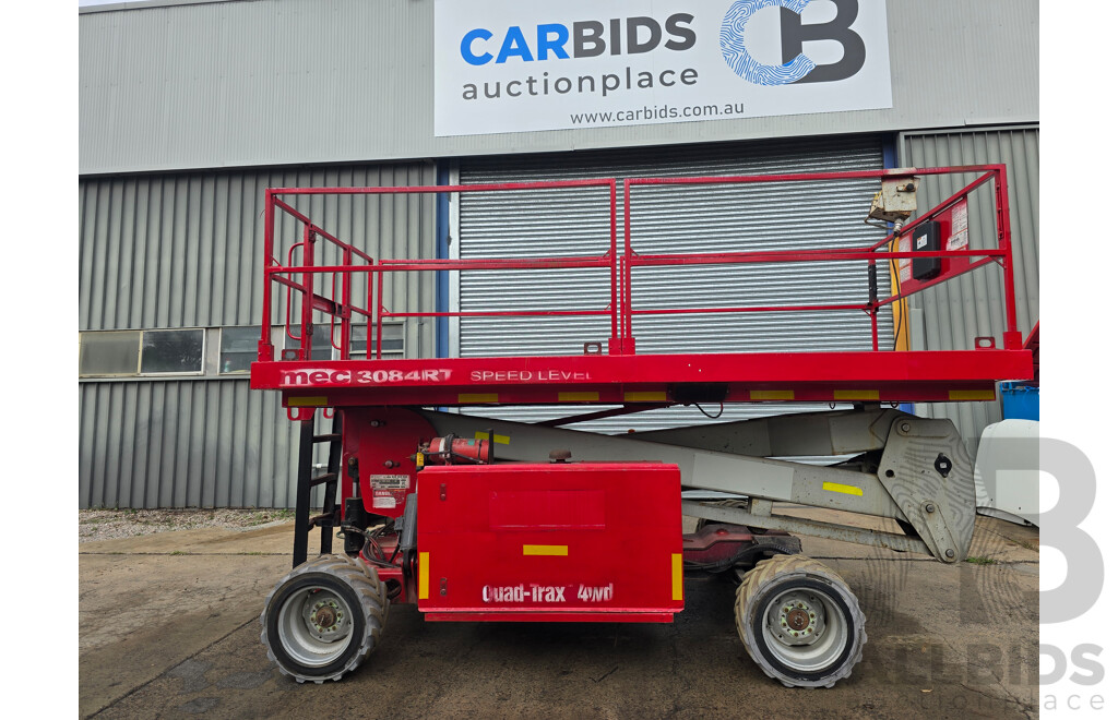 2015 MEC 3084RT Speed Level Quad-Trax 4WD Diesel Scissor Lift