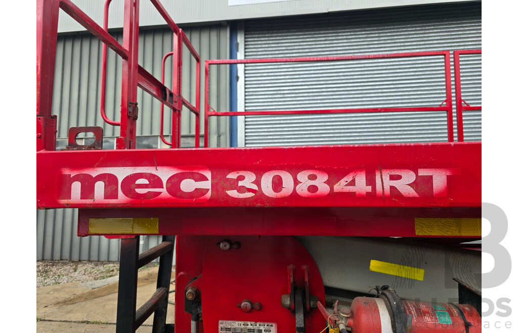2015 MEC 3084RT Speed Level Quad-Trax 4WD Diesel Scissor Lift