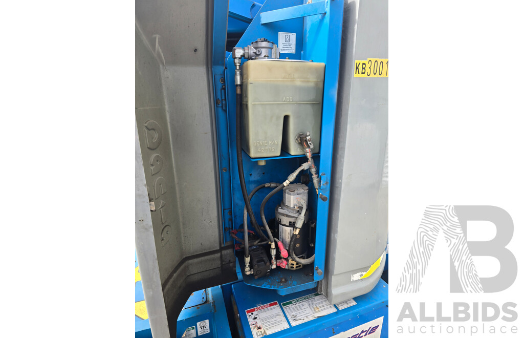 2009 Genie Z-30/20N Articulated Electric Boom Lift