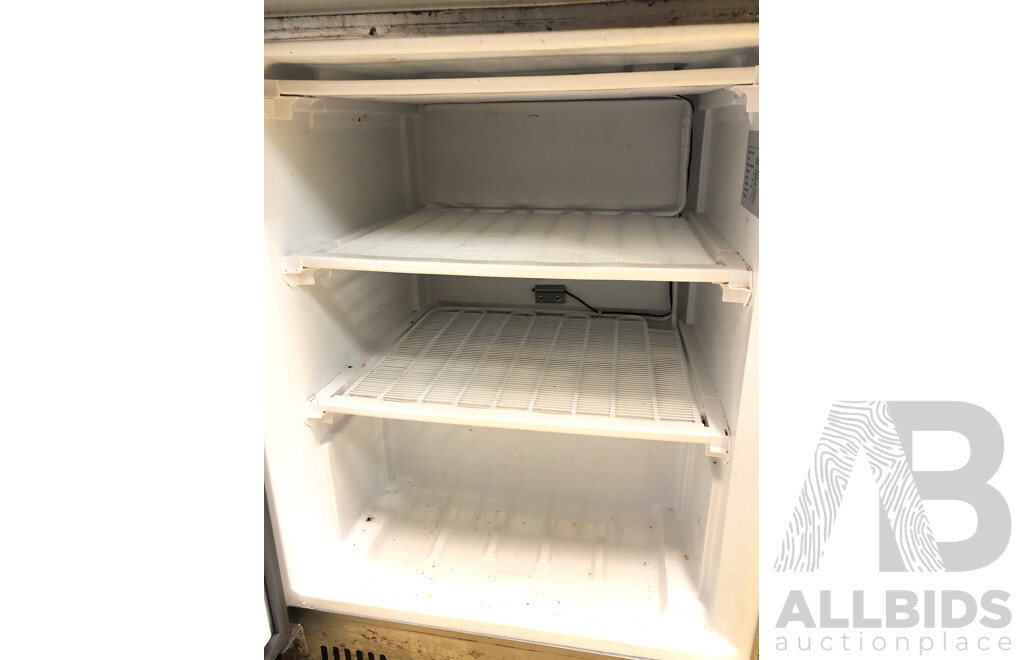 Nuline 125 Litre Commercial Upright Freezer