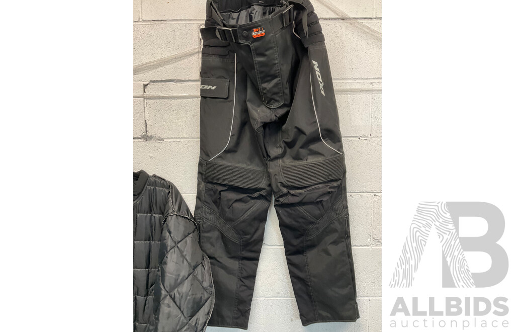 IXON Blue Black White Mens Textile Motorbike Jacket with Warm Samurai Insert and Cargo Pants Sixe XXL