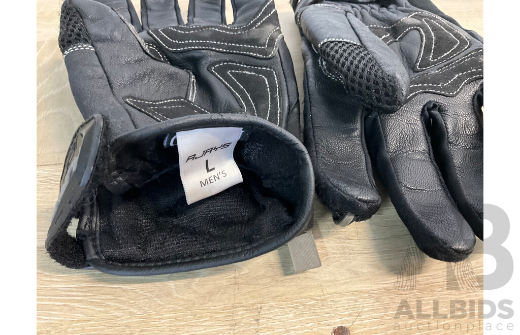 DRIRIDER  Motorcyhcle Boots Size US10, RJAYS Gloves Mens Size L, Motorcross Kidney Belt, RJAYS Waterproof Pans Size XL and Symik Waterproo Pants Size L - Lot of 5