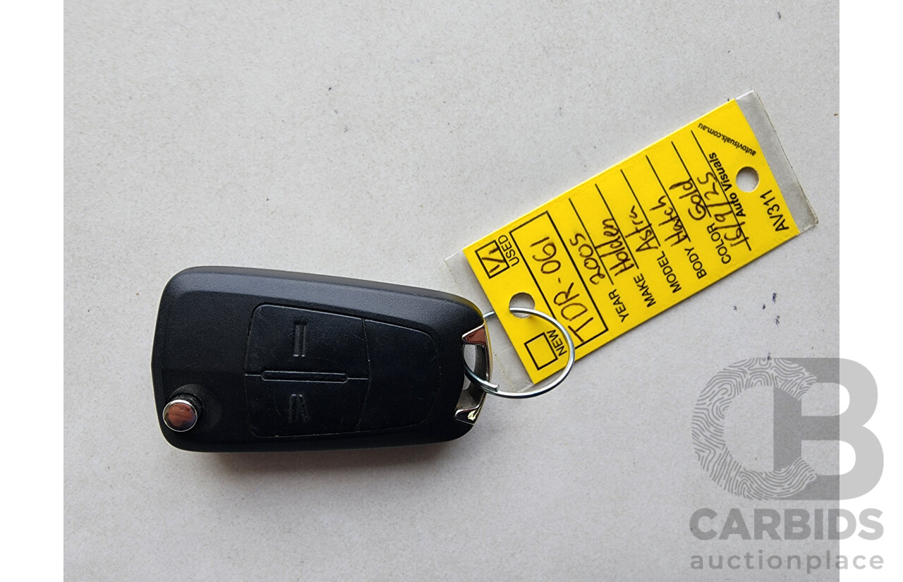 4/2005 Holden Astra CDX AH 5d Hatchback Gold 1.8L
