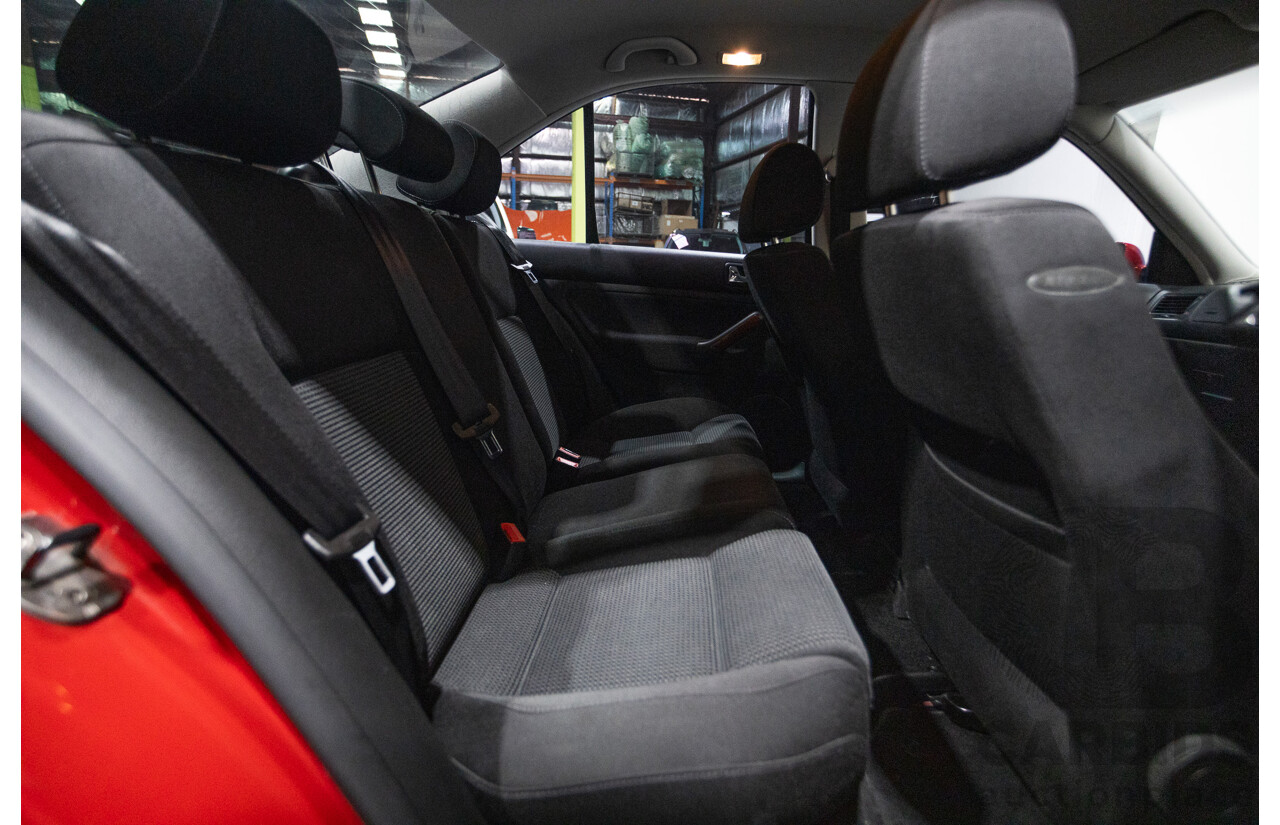 7/2005 Volkswagen Bora 2.3L V5 1J 4d Sedan Tornado Red 2.3L