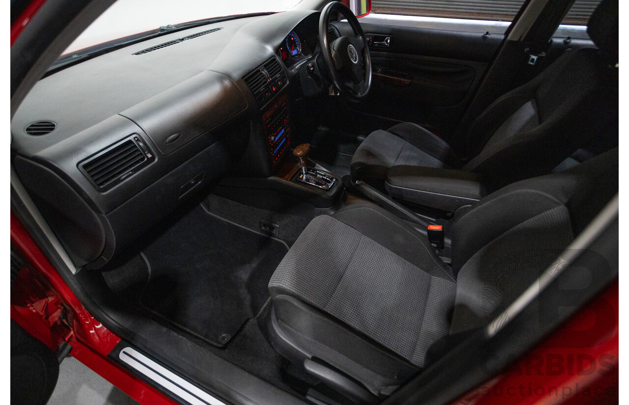 7/2005 Volkswagen Bora 2.3L V5 1J 4d Sedan Tornado Red 2.3L