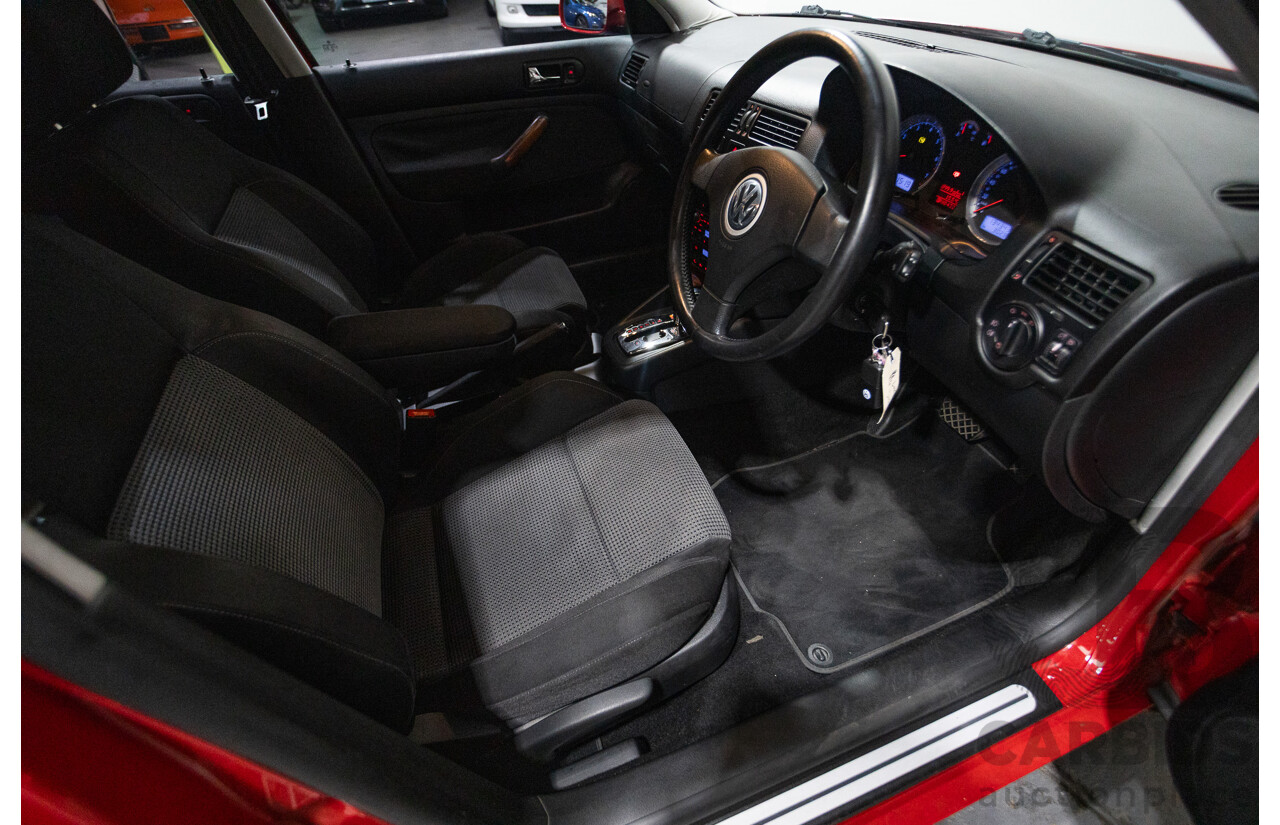 7/2005 Volkswagen Bora 2.3L V5 1J 4d Sedan Tornado Red 2.3L