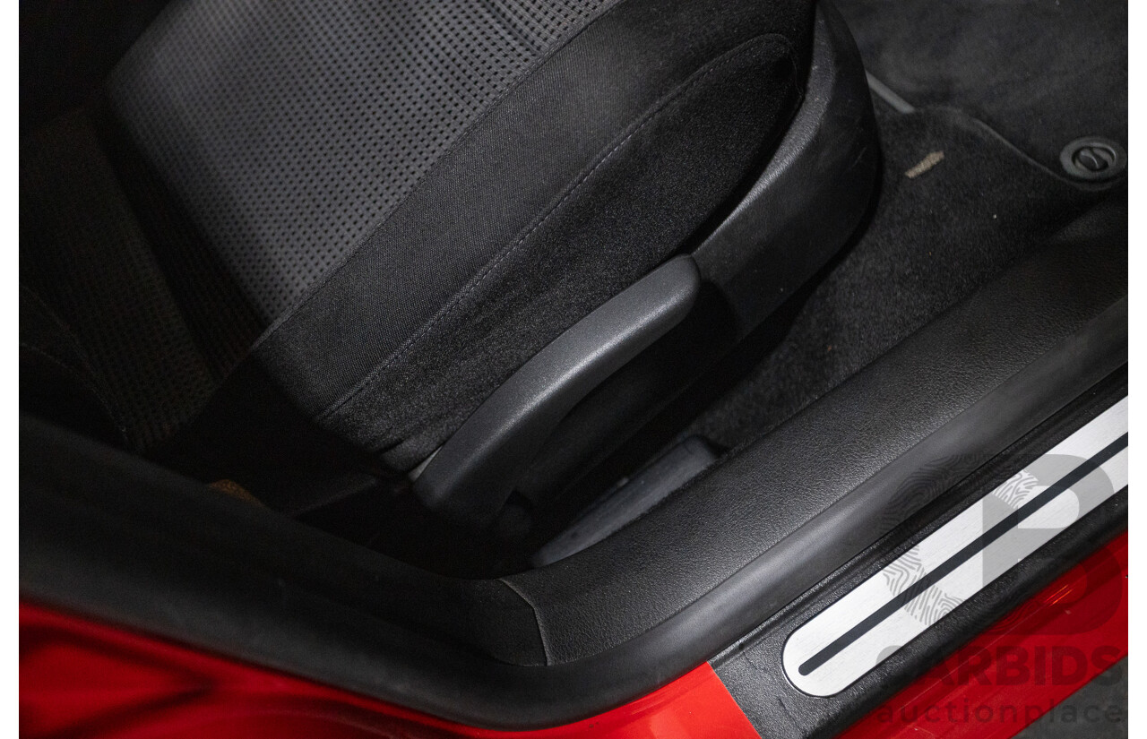 7/2005 Volkswagen Bora 2.3L V5 1J 4d Sedan Tornado Red 2.3L