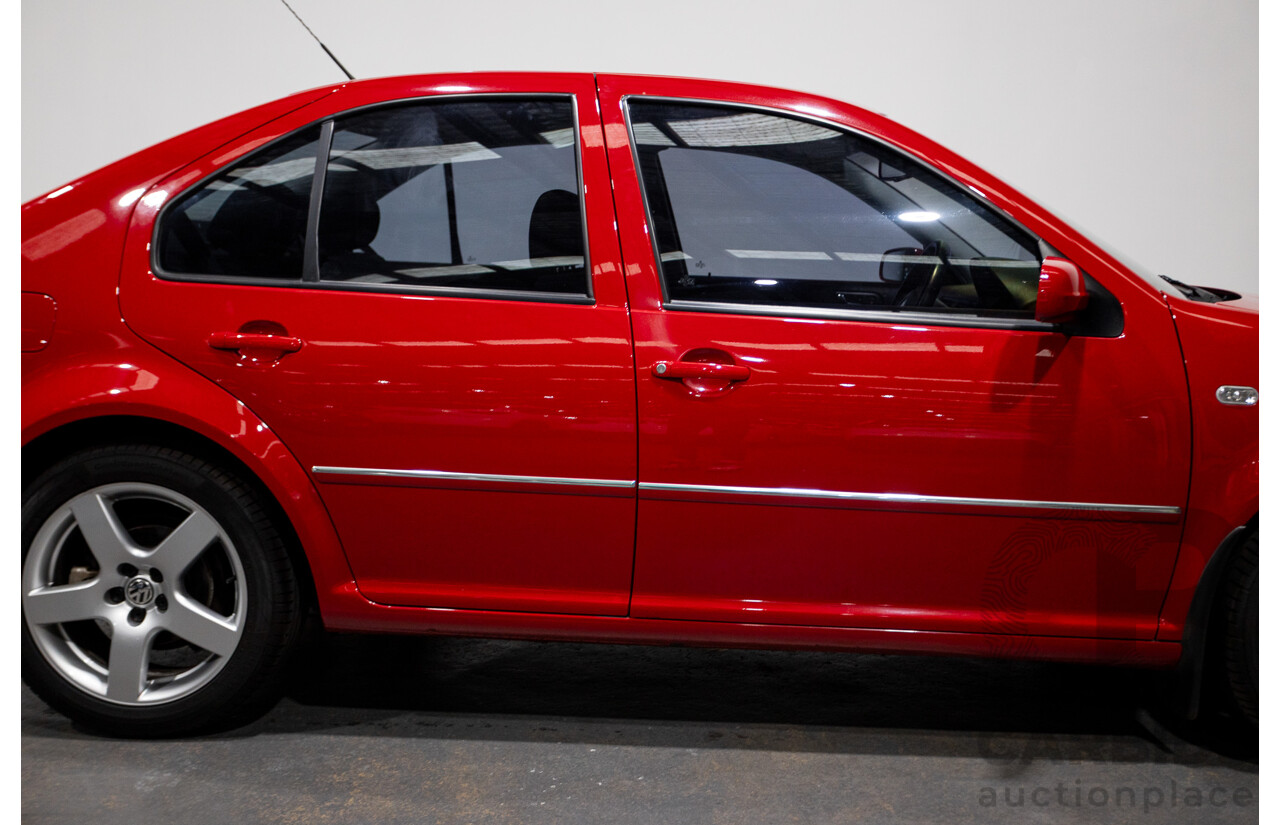 7/2005 Volkswagen Bora 2.3L V5 1J 4d Sedan Tornado Red 2.3L