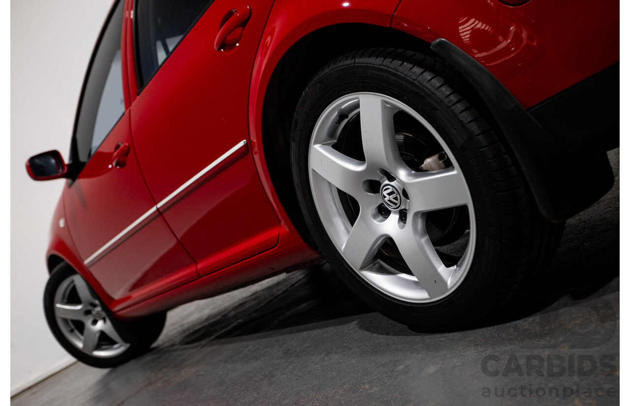 7/2005 Volkswagen Bora 2.3L V5 1J 4d Sedan Tornado Red 2.3L