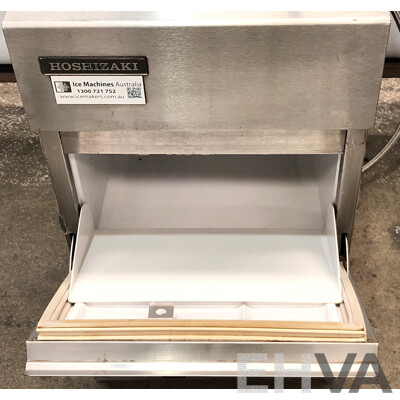 Hoshizaki IM-30CNE-25 Counter Fit in Ice Cube Maker