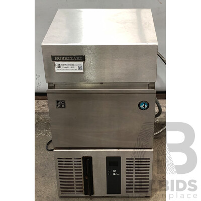 Hoshizaki IM-30CNE-25 Counter Fit in Ice Cube Maker