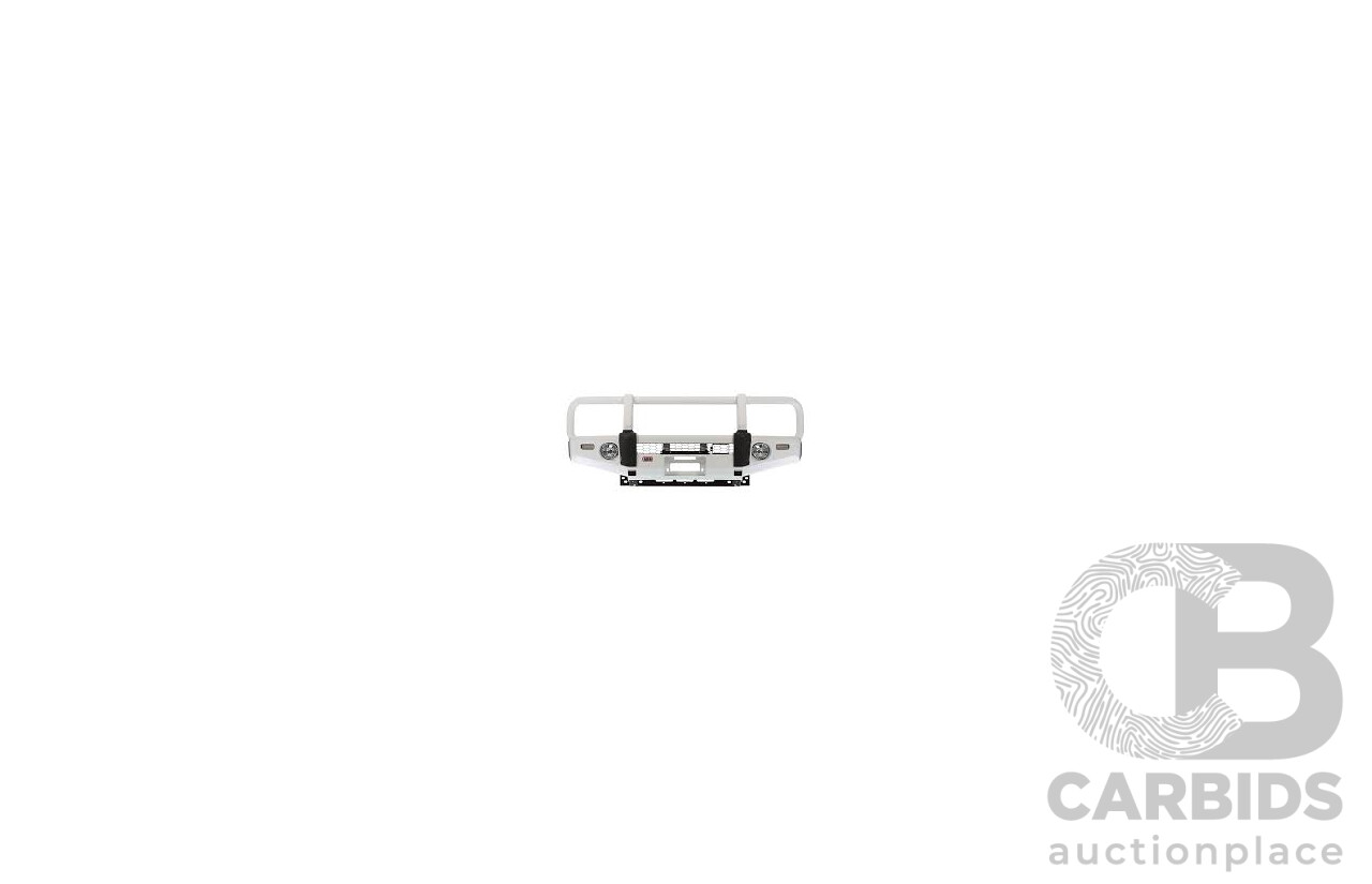 ARB Summit Winch Bullbar to Suit Toyota Land Cruiser 200 Series - 070 White (Part No. 3415200) - Brand New - RRP $4328.00
