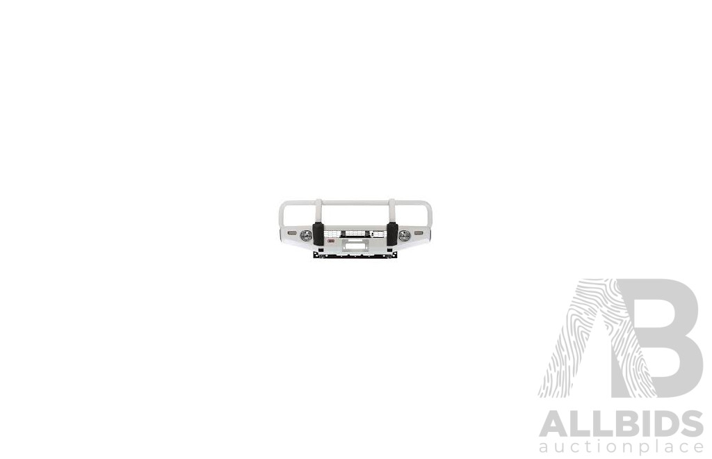 ARB Summit Winch Bullbar to Suit Toyota Land Cruiser 200 Series - 070 White (Part No. 3415200) - Brand New - RRP $4328.00