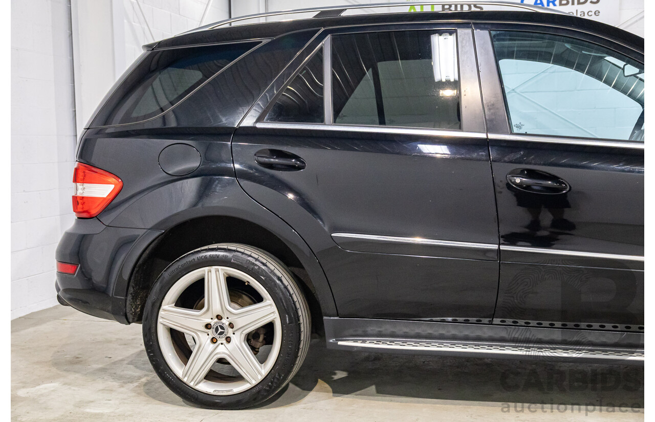 6/2010 Mercedes-Benz ML 350 CDI Sports (4x4) W164 09 Upgrade 4d Wagon Baltic Black Turbo Diesel V6 3.0L