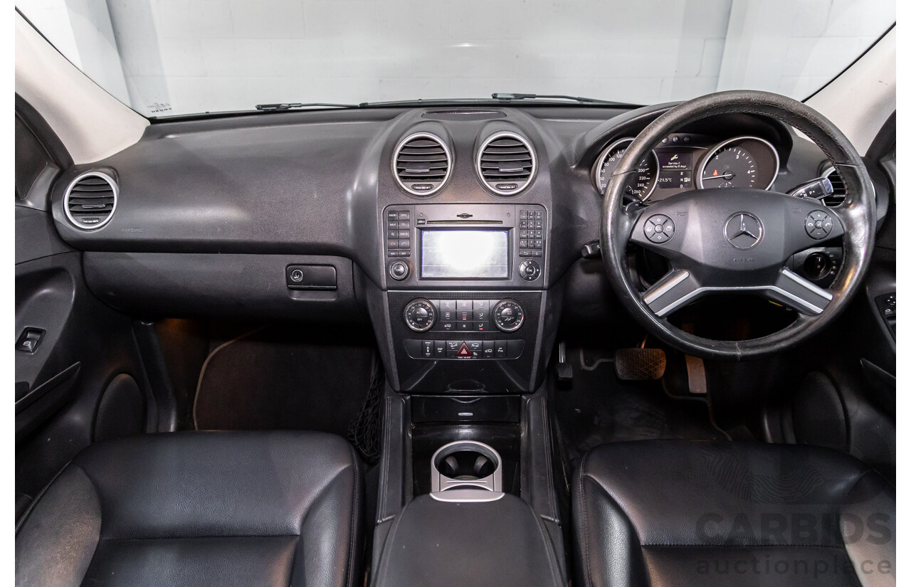 6/2010 Mercedes-Benz ML 350 CDI Sports (4x4) W164 09 Upgrade 4d Wagon Baltic Black Turbo Diesel V6 3.0L