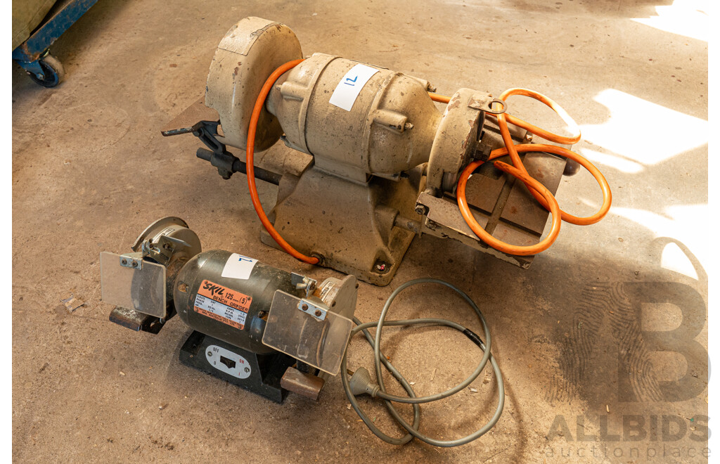 Job Lot Containing 2 Bench Grinder's in Various Conditions
