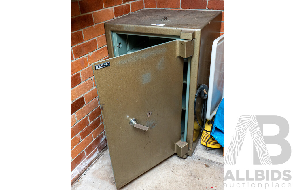 Lord Safe Co, Hinged Door with Key Lock