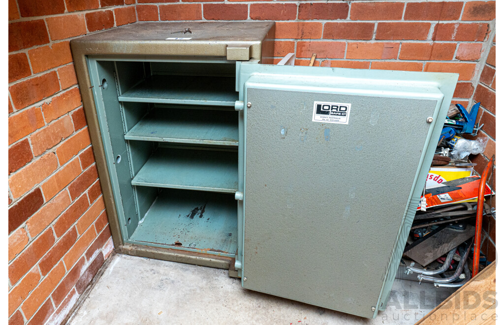Lord Safe Co, Hinged Door with Key Lock