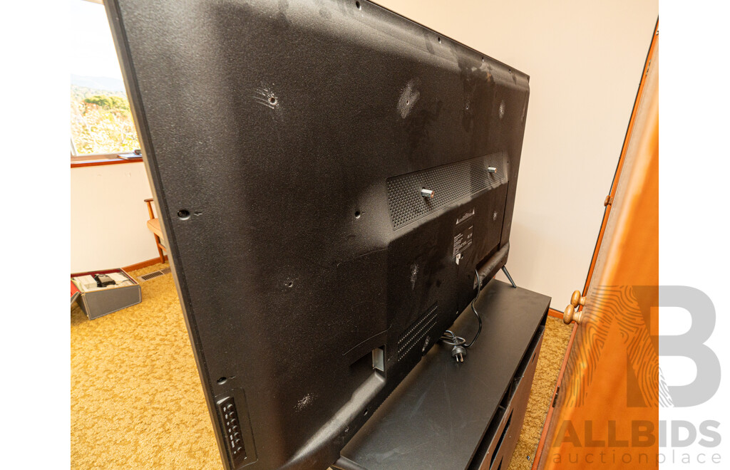 Job Lot Bauhn 58" 4K Ultra HD LED LCD TV with TV Unit ETC