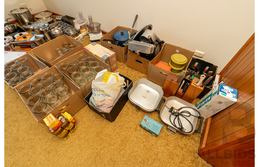 Job Lot Assorted Vintage Cookware & Appliances ETC
