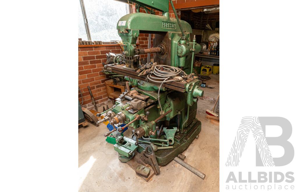 1950 Circa, Parkson 1NA Universal Milling Machine No Motor Included Comes with Accessories