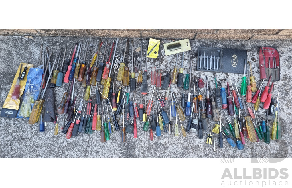 Job Lot Various Hand Tools - Screw Drivers ETC