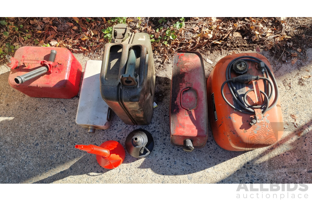 Job Lot Quantity of 5 Metal Jerry Cans & Funnels ETC