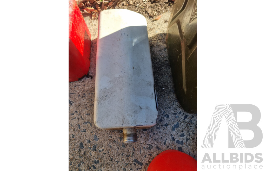 Job Lot Quantity of 5 Metal Jerry Cans & Funnels ETC