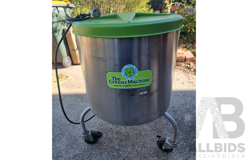 1985 Circa, the Greens Machine Vegetable Dryer by Shellymatic VP-1