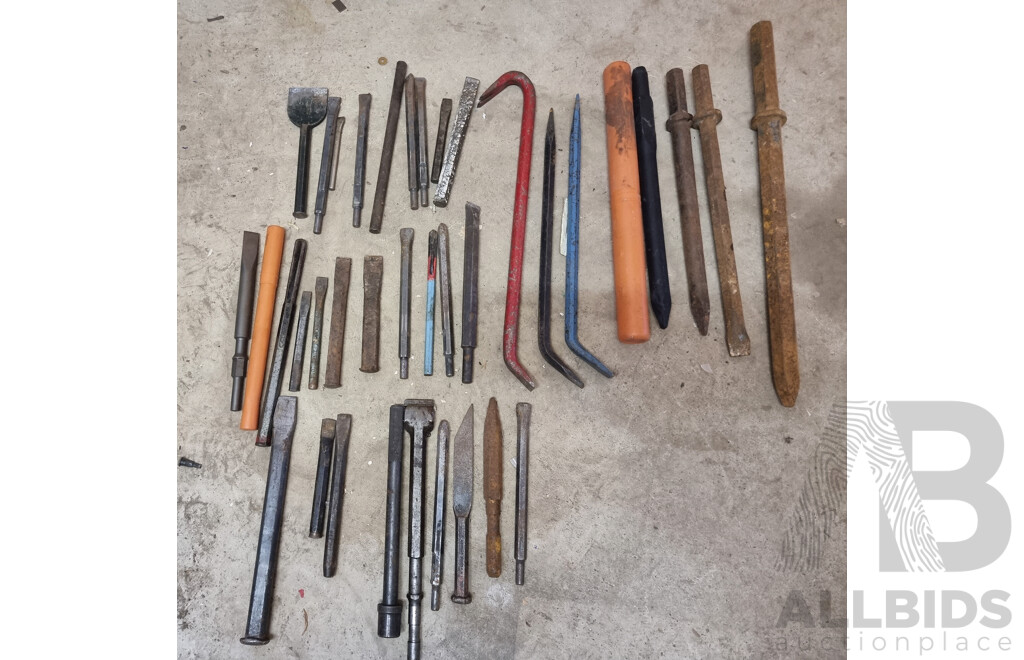 Job Lot Various Hand Tools - Chisels & Assorted Masonry Tools ETC