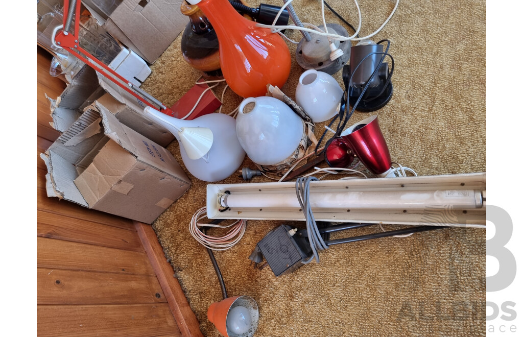 Job Lot Various Lighting Fixtures ETC