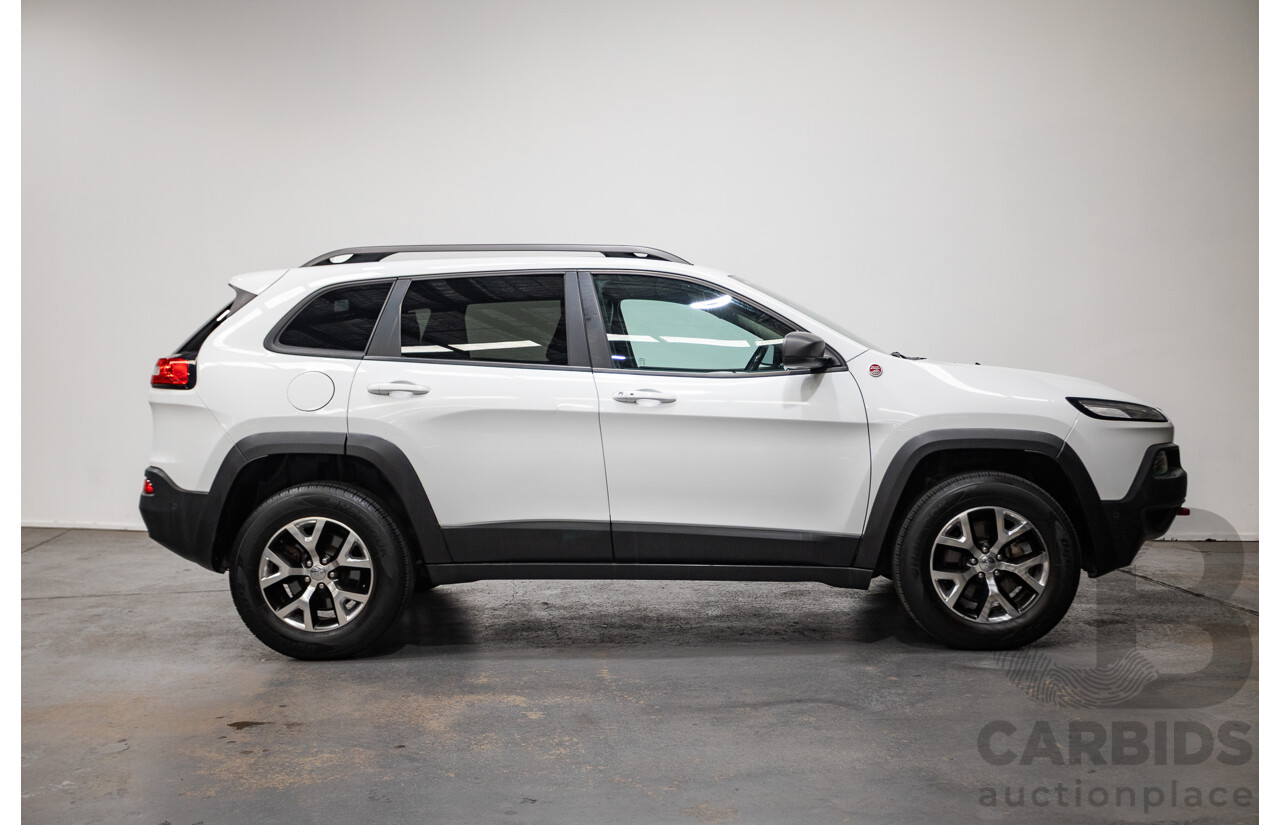 12/2014 Jeep Cherokee Trailhawk (4x4) KL MY15 4d Wagon White 3.2L