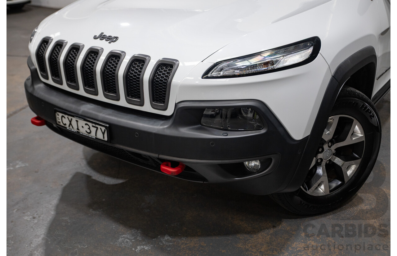 12/2014 Jeep Cherokee Trailhawk (4x4) KL MY15 4d Wagon White 3.2L