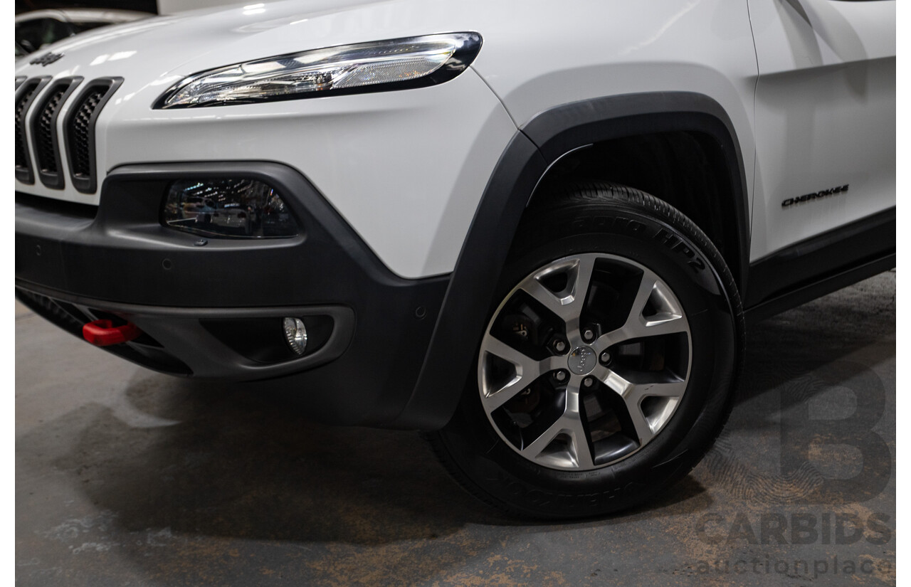 12/2014 Jeep Cherokee Trailhawk (4x4) KL MY15 4d Wagon White 3.2L