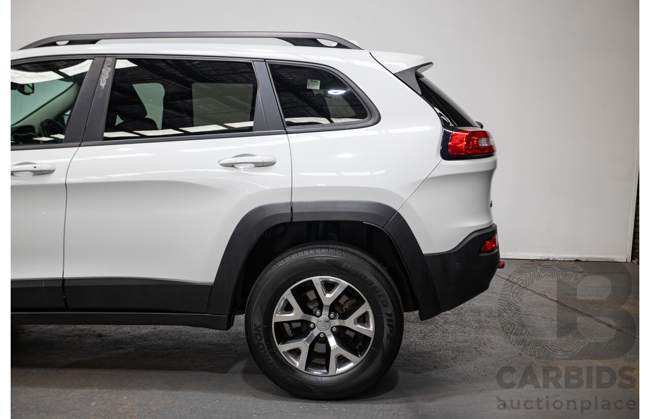12/2014 Jeep Cherokee Trailhawk (4x4) KL MY15 4d Wagon White 3.2L