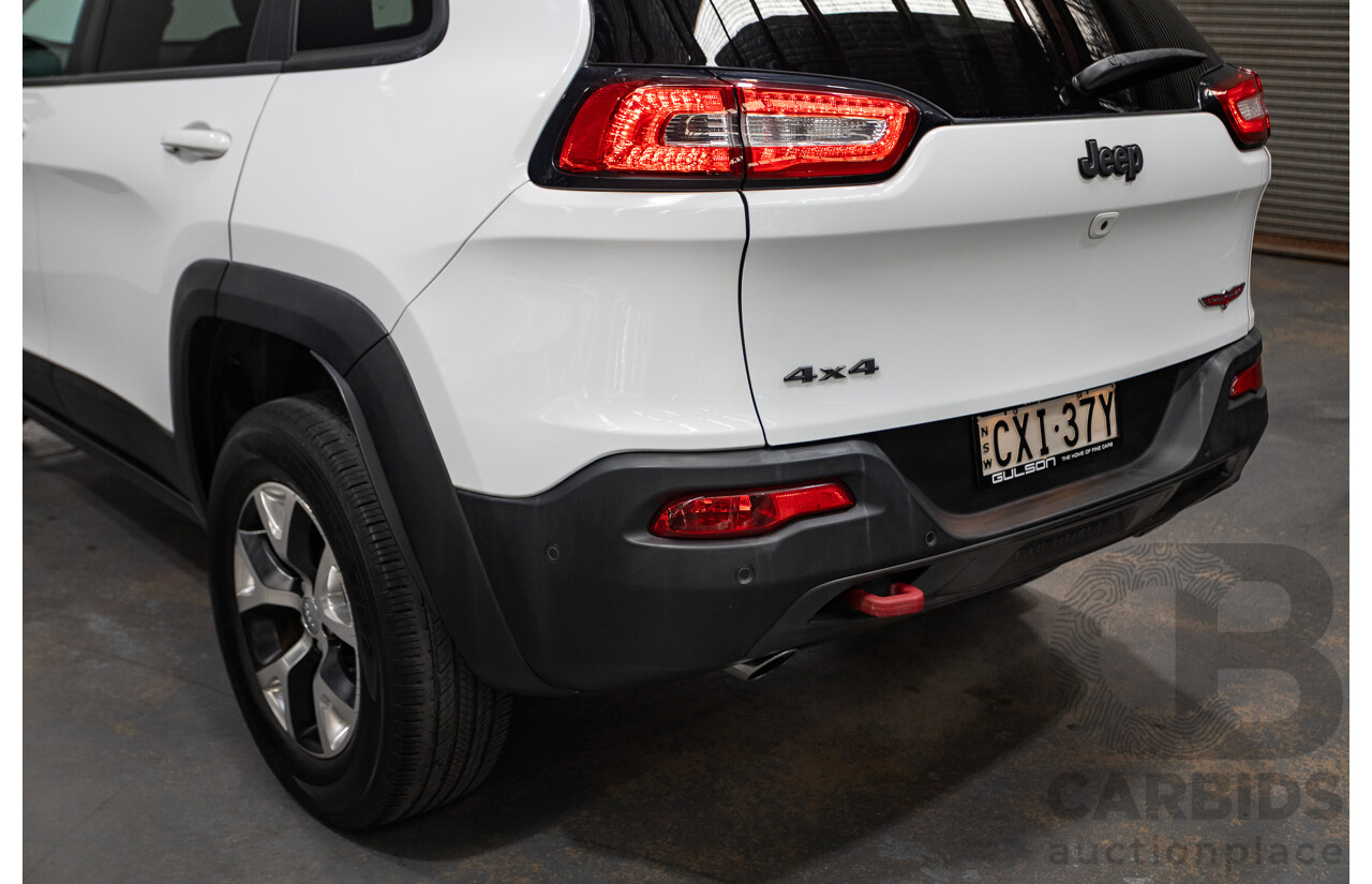 12/2014 Jeep Cherokee Trailhawk (4x4) KL MY15 4d Wagon White 3.2L