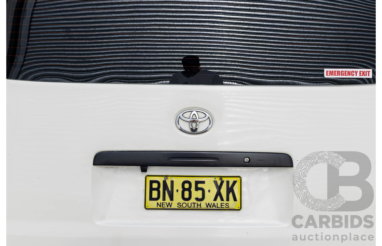 7/2009 Toyota Hiace Commuter TRH223R MY07 Upgrade Bus French Vanilla White 2.7L - 14 Seater