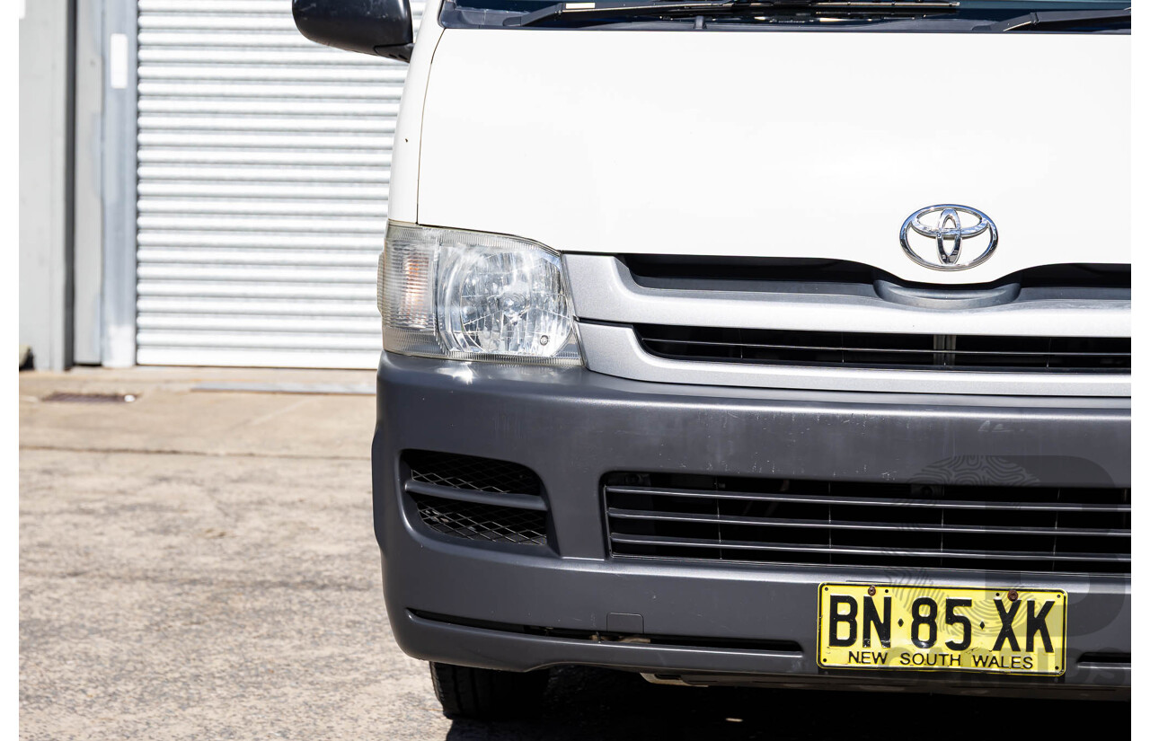 7/2009 Toyota Hiace Commuter TRH223R MY07 Upgrade Bus French Vanilla White 2.7L - 14 Seater