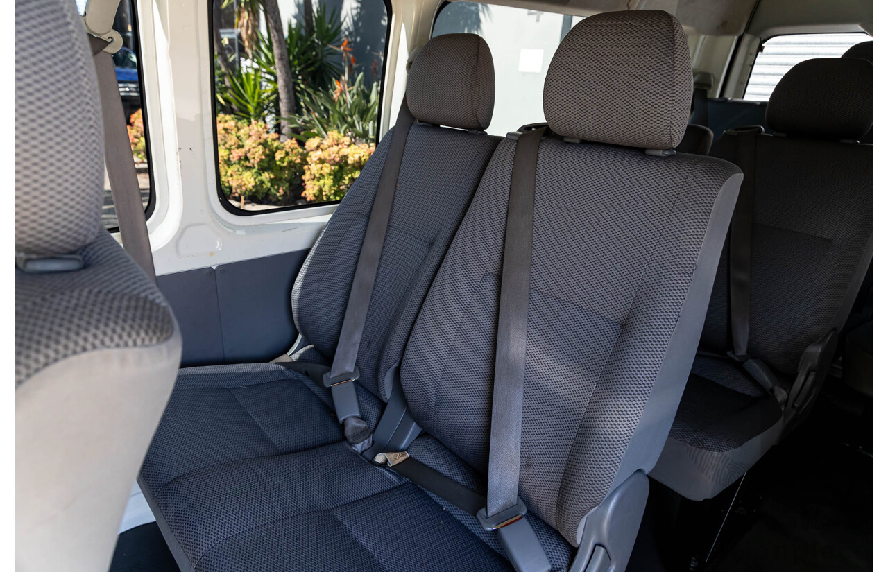7/2009 Toyota Hiace Commuter TRH223R MY07 Upgrade Bus French Vanilla White 2.7L - 14 Seater