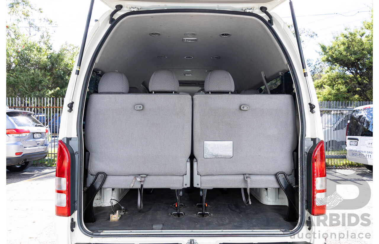 7/2009 Toyota Hiace Commuter TRH223R MY07 Upgrade Bus French Vanilla White 2.7L - 14 Seater