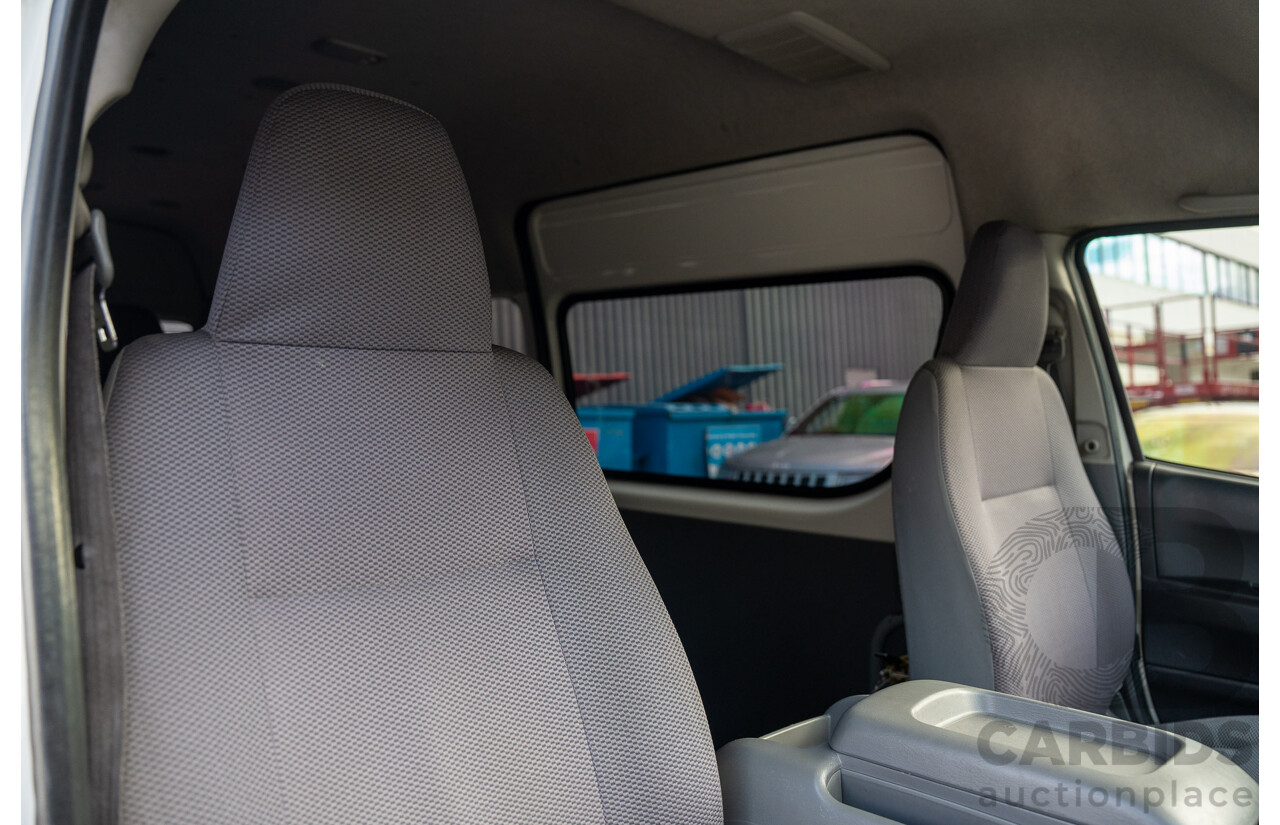 7/2009 Toyota Hiace Commuter TRH223R MY07 Upgrade Bus French Vanilla White 2.7L - 14 Seater