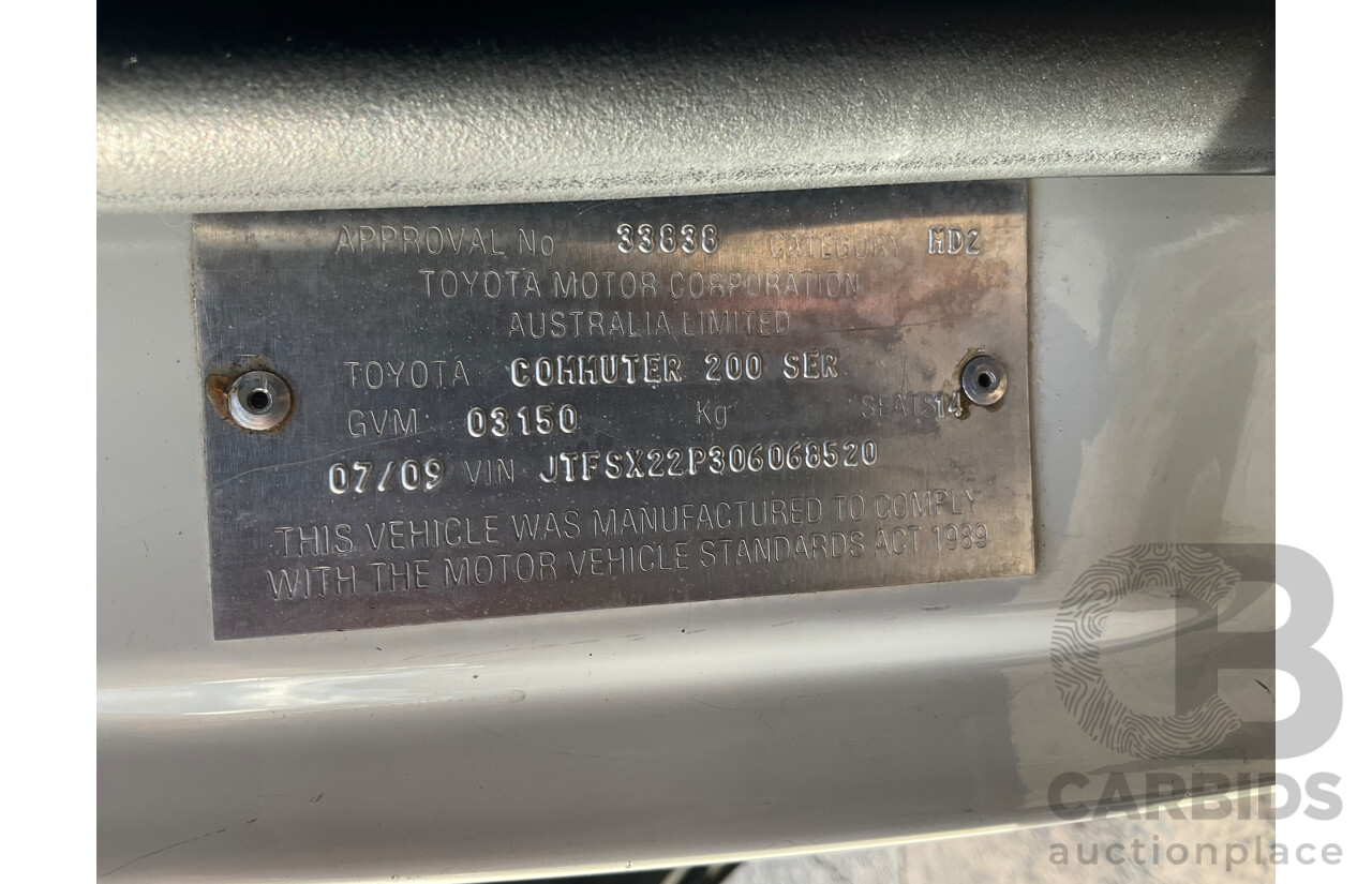 7/2009 Toyota Hiace Commuter TRH223R MY07 Upgrade Bus French Vanilla White 2.7L - 14 Seater