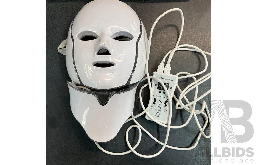 BORGHESE Moisture Restoring Neck & Decolletage Wrap & Moisture Restoring Glove & 7 Color LED Beauty Face Neck Mask