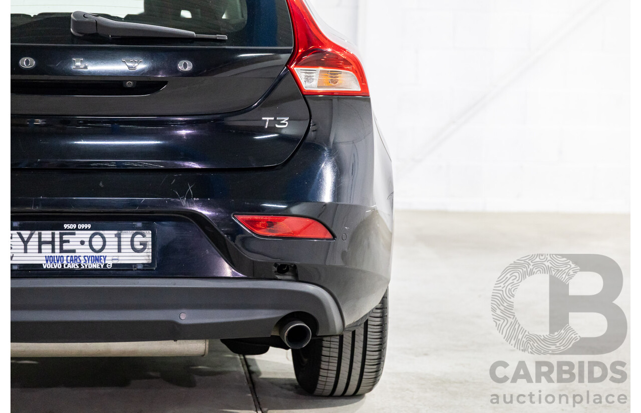 09/2016 Volvo V40 T3 Momentum (FWD) M MY17 5d Hatchback Black Stone Turbo 1.5L