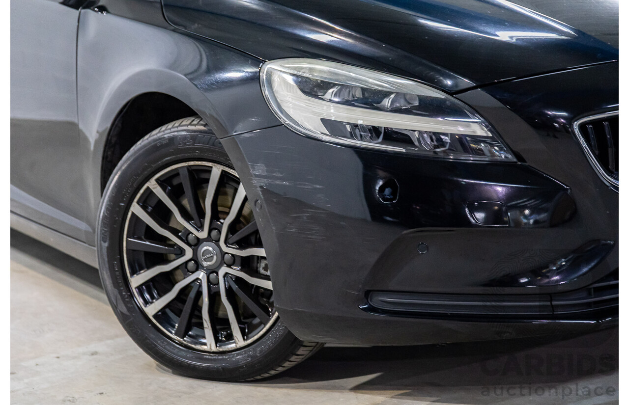 09/2016 Volvo V40 T3 Momentum (FWD) M MY17 5d Hatchback Black Stone Turbo 1.5L
