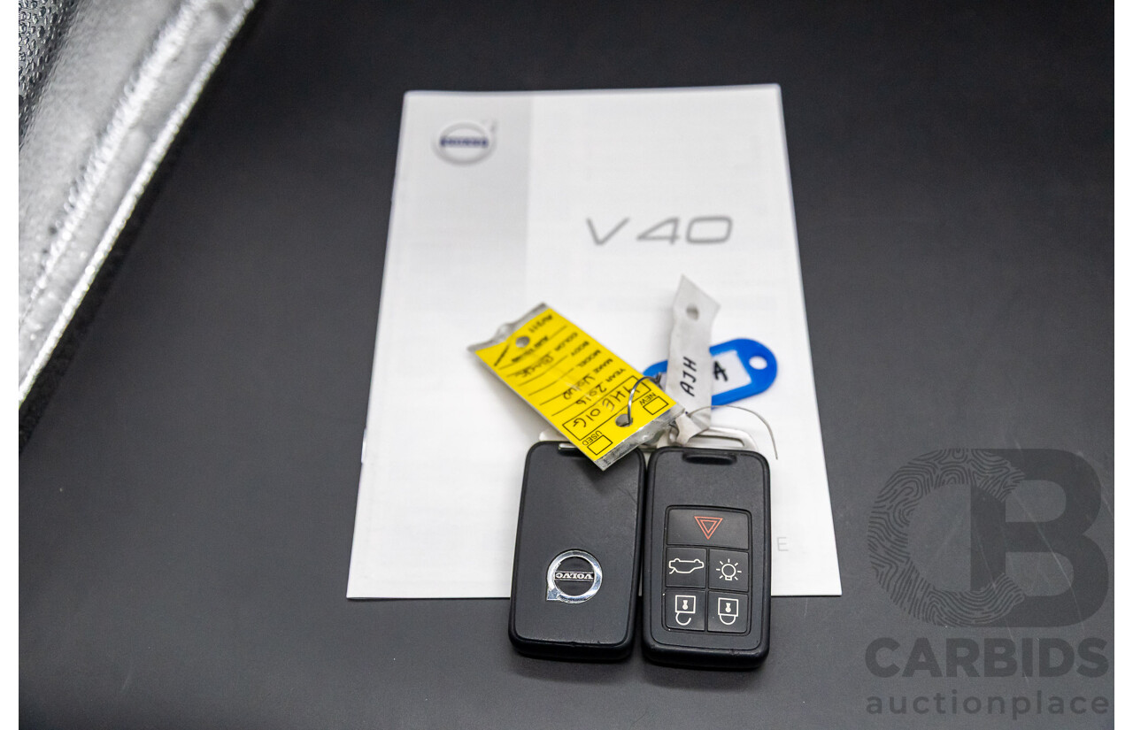 09/2016 Volvo V40 T3 Momentum (FWD) M MY17 5d Hatchback Black Stone Turbo 1.5L