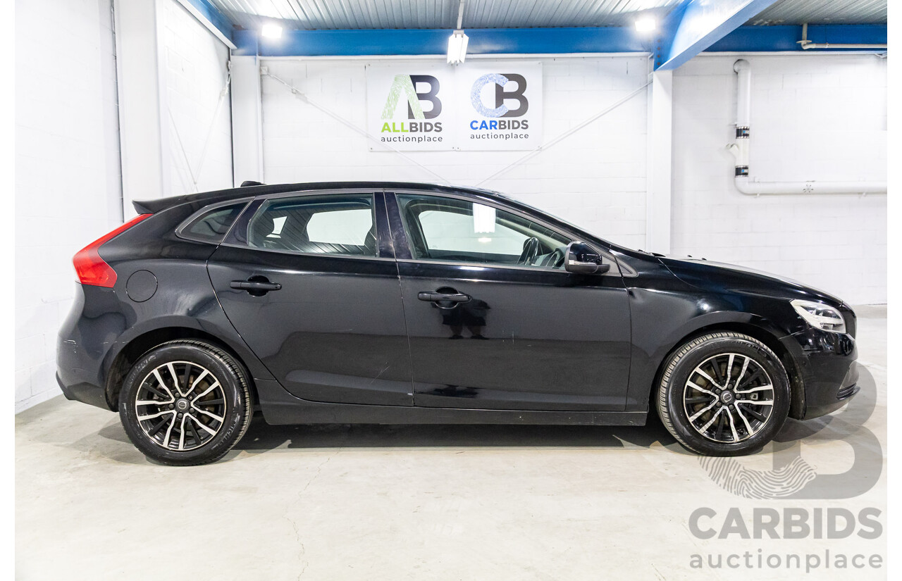 09/2016 Volvo V40 T3 Momentum (FWD) M MY17 5d Hatchback Black Stone Turbo 1.5L