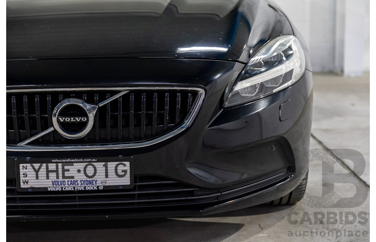 09/2016 Volvo V40 T3 Momentum (FWD) M MY17 5d Hatchback Black Stone Turbo 1.5L