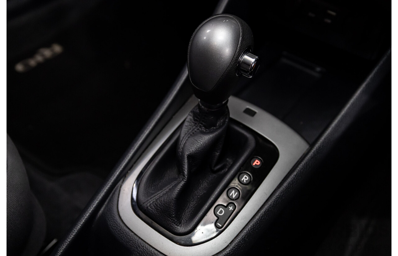 8/2015 Kia Rio S UB MY15 3d Hatchback Aurora Black Pearl 1.4L