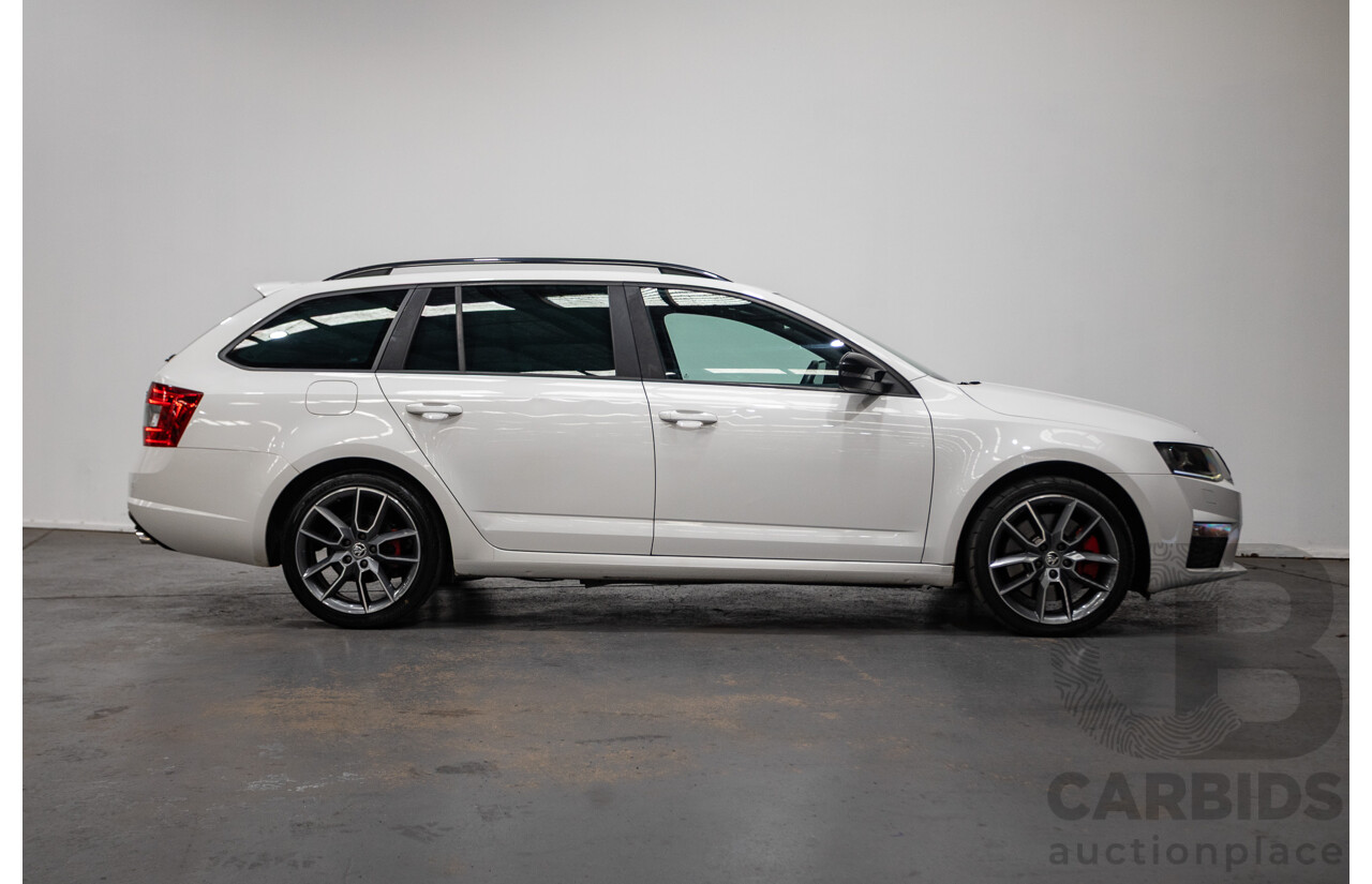 10/2014 Skoda Octavia RS 135 TDI NE MY15 5d Hatchback Candy White Turbo Diesel 2.0L